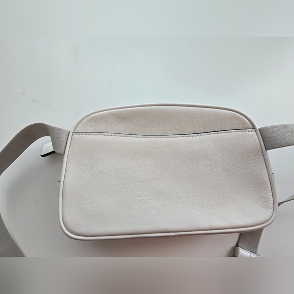 Coach Pace Belt Bag - Picture 4 of 10